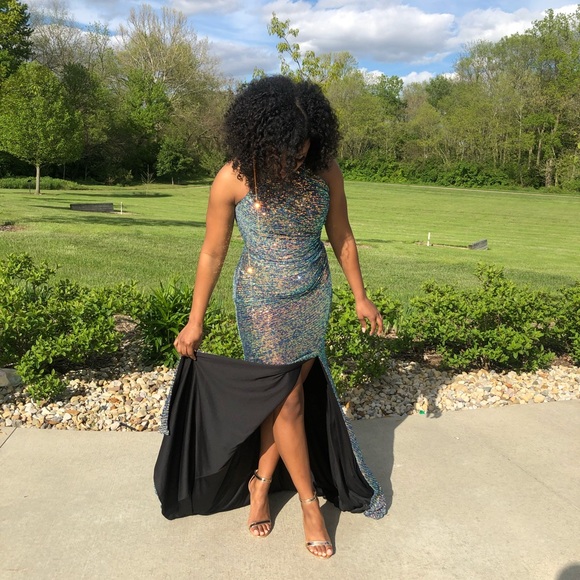 PROM/ HOCO DRESS! - Picture 4 of 5